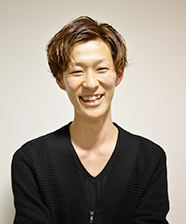 日高伸太朗